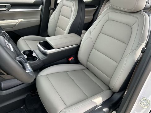 New 2026 GMC Terrain Elevation w/ Elevation Premium Package image 19