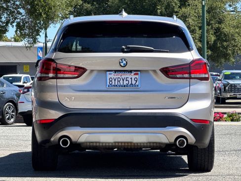 Used 2021 BMW X1 xDrive28i w/ Convenience Package AWD/4WD image 5