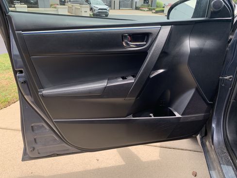 Used 2016 Toyota Corolla S FWD image 10