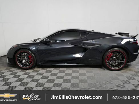 Used 2023 Chevrolet Corvette Z06 RWD image 31