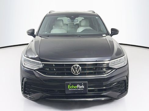 Used 2022 Volkswagen Tiguan SE R-Line FWD image 2