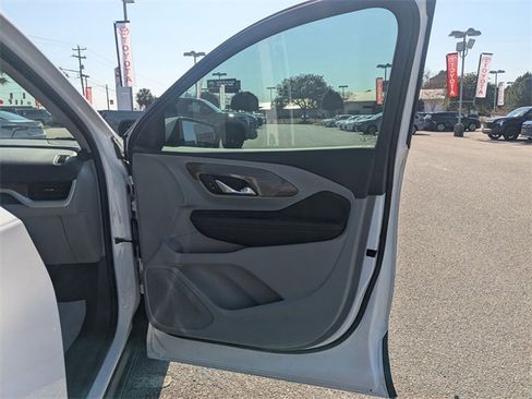 Used 2020 GMC Terrain SLE w/ Driver Convenience Package image 31