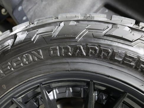 Used 2024 GMC Sierra 2500 Denali Ultimate image 58