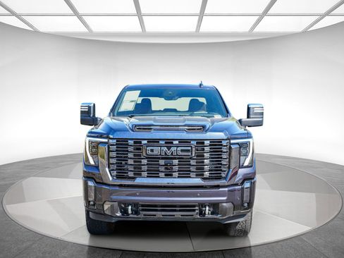 Used 2024 GMC Sierra 2500 Denali Ultimate AWD/4WD image 6