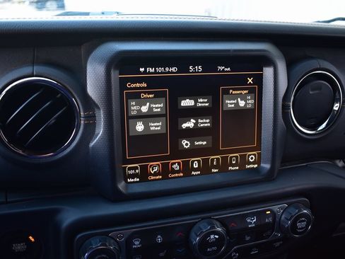 Used 2022 Jeep Wrangler Unlimited Sahara image 48