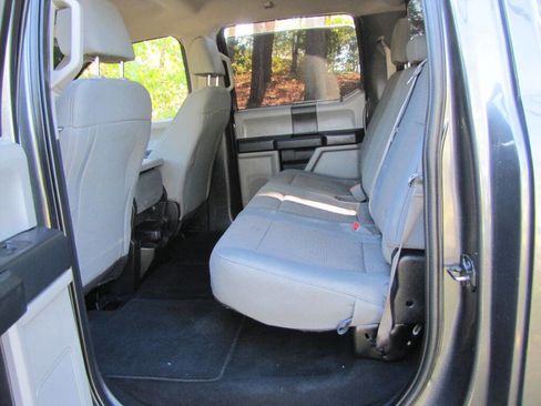 Used 2019 Ford F250 XL w/ STX Appearance Package image 16