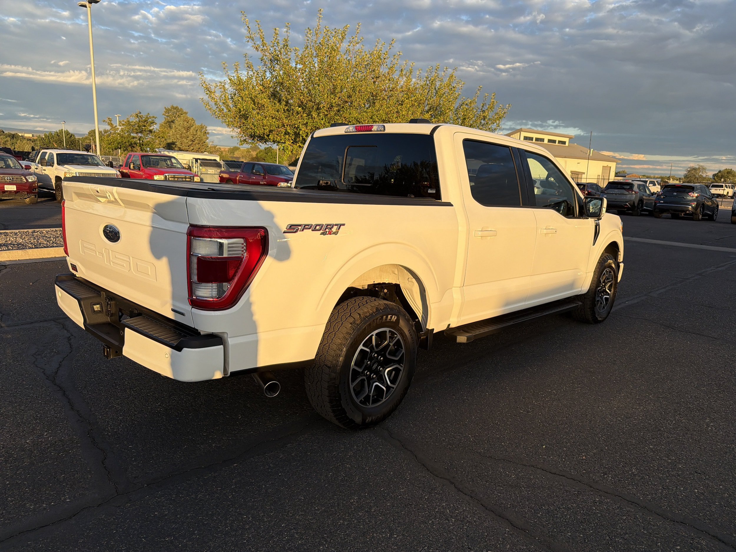 Used 2023 Ford F150 Lariat w/ Max Trailer Tow Package AWD/4WD image 7