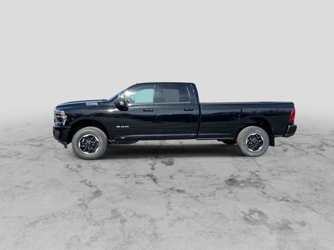 New 2026 RAM 2500 Laramie w/ Towing Technology Group AWD/4WD image 5
