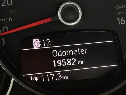Used 2018 Volkswagen Beetle 2.0T Coast w/ Coast Lighting Package FWD image 41