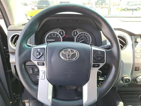 Used 2015 Toyota Tundra SR5 w/ SR5 Upgrade Package AWD/4WD image 25