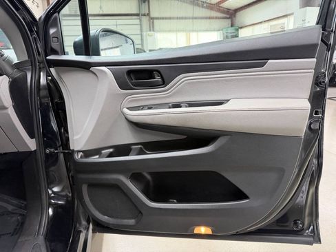 Used 2019 Honda Odyssey Touring image 14