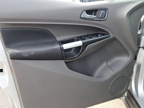 Used 2022 Ford Transit Connect XLT image 12