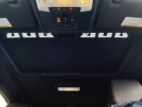 Used 2017 BMW 340i xDrive Sedan image 16