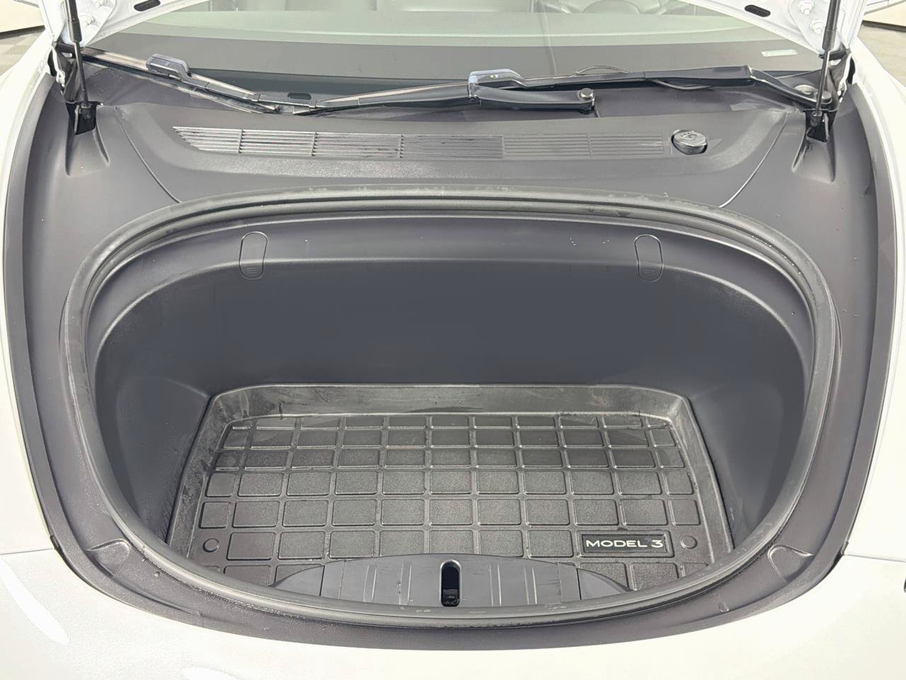 Used 2019 Tesla Model 3 Standard Range Plus RWD image 38