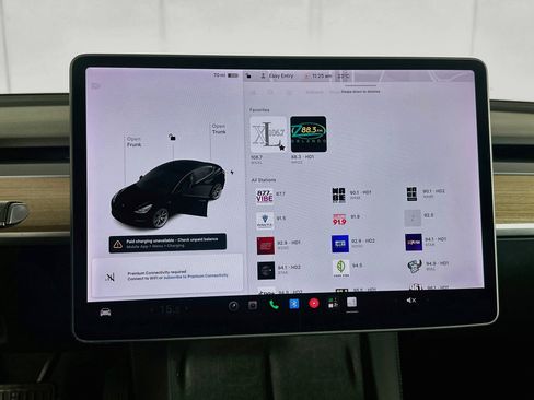 Used 2021 Tesla Model 3 Standard Range Plus RWD image 18