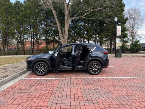 Used 2017 MAZDA CX-5 Grand Touring w/ Premium Package image 4