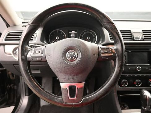 Used 2015 Volkswagen Passat 1.8T Sport FWD image 17
