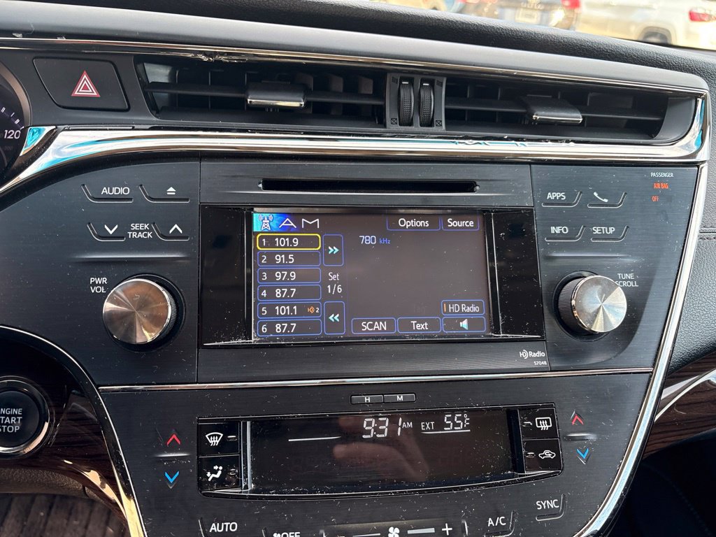 Used 2014 Toyota Avalon XLE Touring FWD image 15