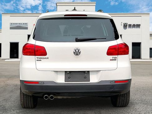 Used 2018 Volkswagen Tiguan Limited AWD/4WD image 4