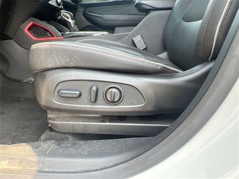 Certified 2023 Chevrolet TrailBlazer RS w/ Convenience Package image 14