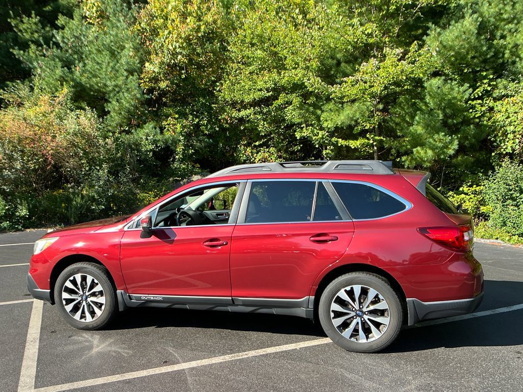 Used 2017 Subaru Outback 2.5i Limited AWD/4WD image 35