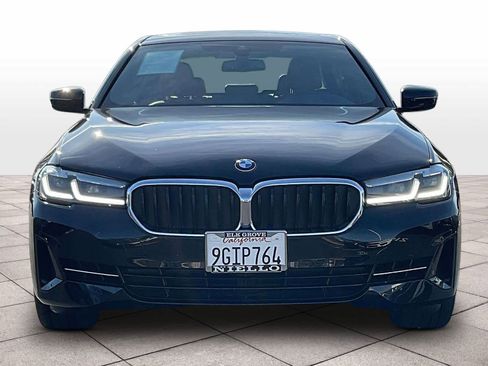 Used 2023 BMW 540i w/ Convenience Package RWD image 2