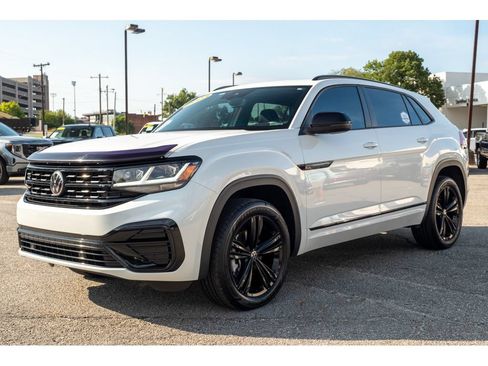 Used 2023 Volkswagen Atlas Cross Sport SEL R-Line AWD/4WD image 4