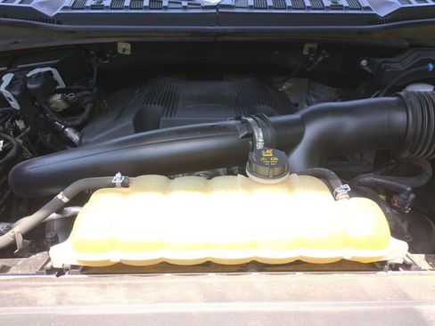 Used 2020 Ford F150 XLT w/ Equipment Group 302A Luxury AWD/4WD image 25