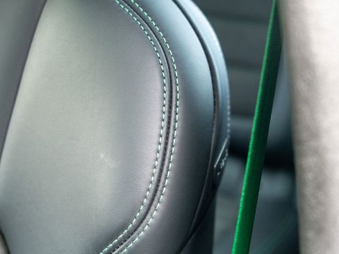 Certified 2025 Porsche Macan GTS image 26