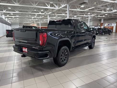 Used 2024 GMC Sierra 1500 AT4X image 6