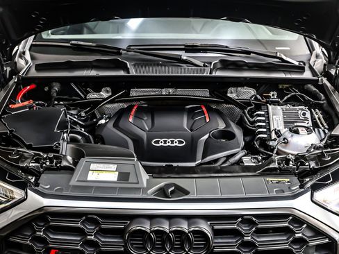 Used 2024 Audi SQ5 Premium Plus w/ Premium Plus Package image 12