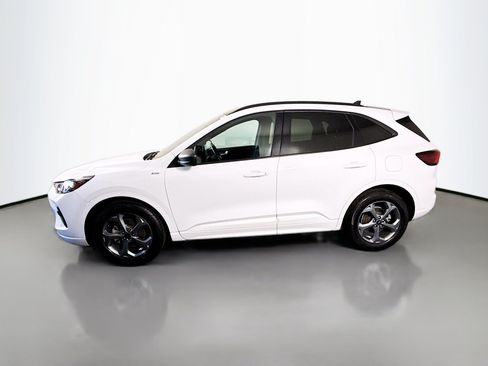 Used 2023 Ford Escape ST-Line w/ Tech Pack #1 FWD image 6