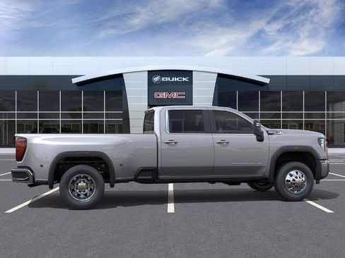 New 2026 GMC Sierra 3500 SLE w/ SLE Value Package AWD/4WD image 5