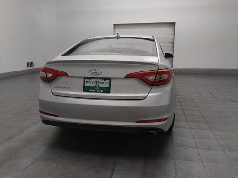 Used 2017 Hyundai Sonata SE FWD image 7