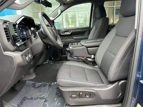 Used 2023 Chevrolet Silverado 1500 LT w/ Protection Package image 18