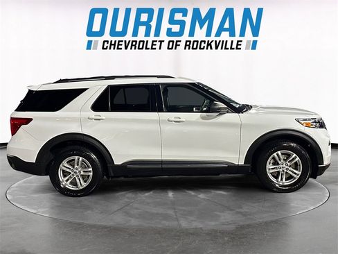 Used 2020 Ford Explorer XLT w/ Comfort Package image 7