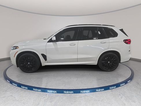Certified 2024 BMW X5 sDrive40i w/ Executive Package RWD image 8