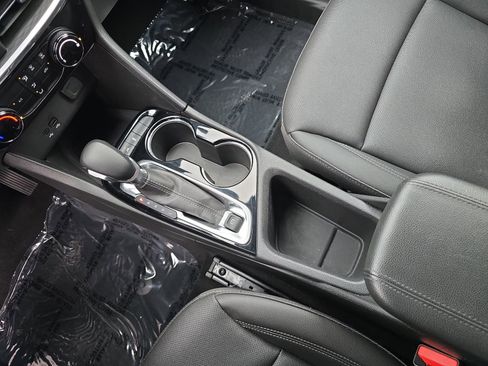 Used 2024 Buick Encore GX Sport Touring image 29