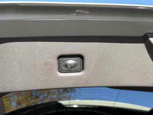 Used 2021 Lincoln Nautilus Reserve w/ Equipment Group 201A image 12