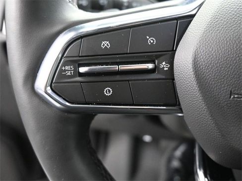 Used 2025 Chevrolet Tahoe High Country image 23