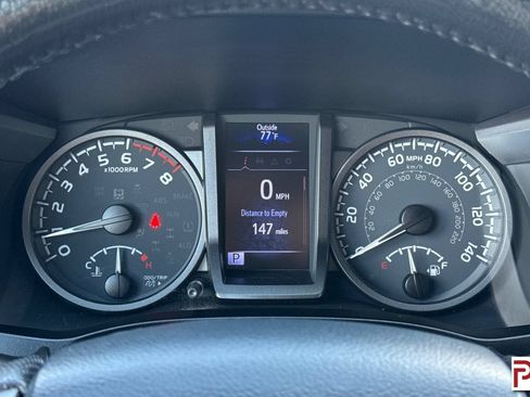 Used 2020 Toyota Tacoma TRD Off-Road AWD/4WD image 28
