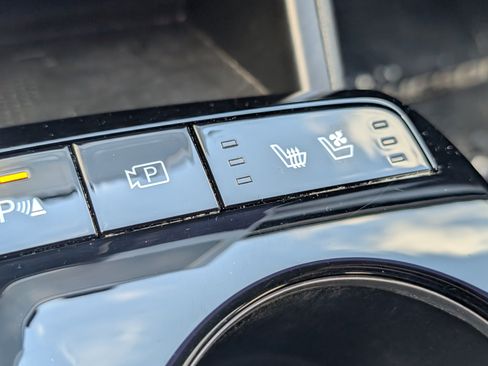 Used 2023 Hyundai Tucson Limited AWD/4WD image 24