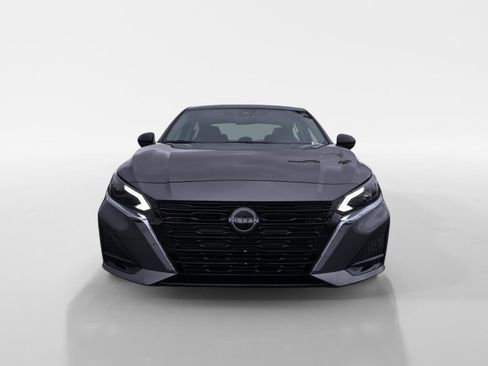 New 2025 Nissan Altima 2.5 SV image 9