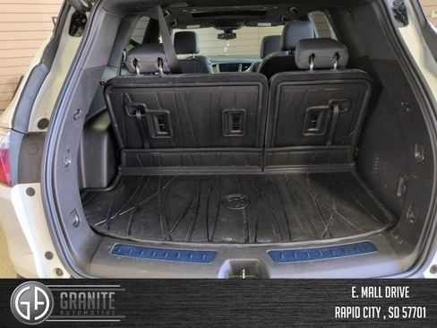 Used 2022 Buick Enclave Essence w/ Experience Buick Package AWD/4WD image 23