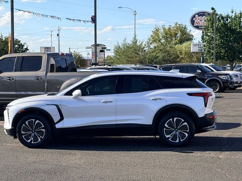 Used 2024 Chevrolet Blazer EV LT AWD/4WD image 2
