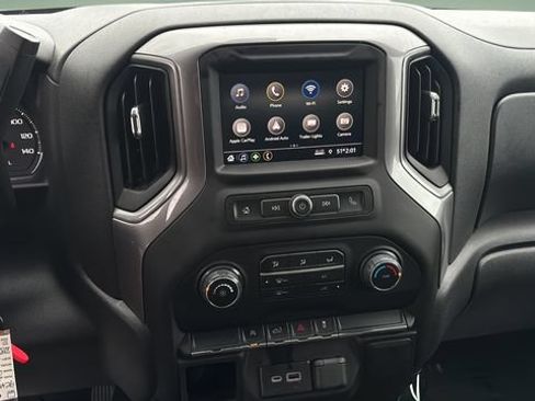 Used 2022 Chevrolet Silverado 1500 Custom AWD/4WD image 25