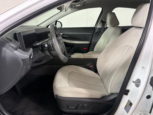 Used 2025 Hyundai Sonata SEL FWD image 15