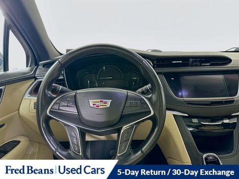 Used 2018 Cadillac XT5 Luxury w/ Driver Awareness Package image 25
