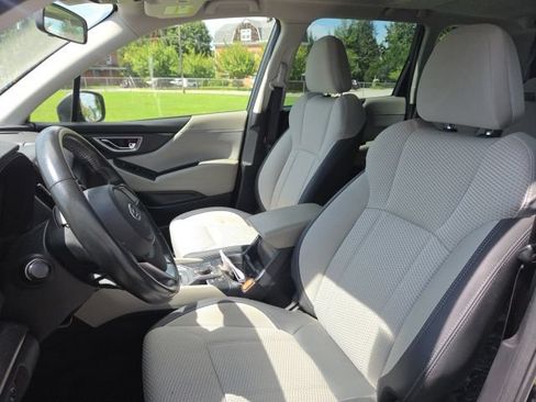Used 2023 Subaru Forester Premium AWD/4WD image 13