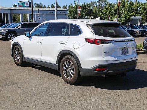 Used 2019 MAZDA CX-9 Touring w/ Touring Premium Package FWD image 2